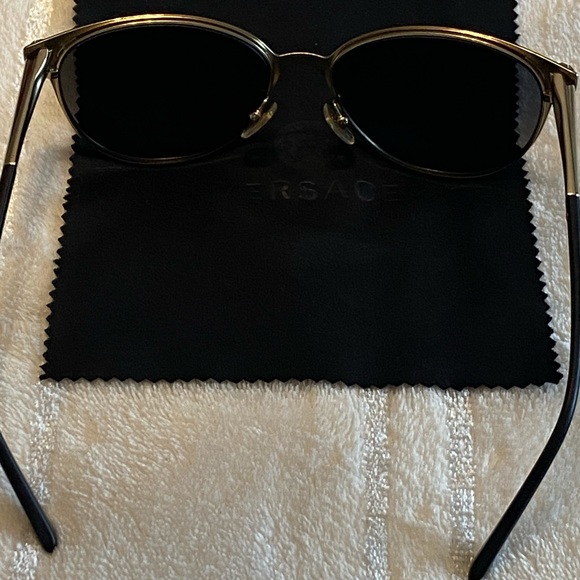 Versace Sunglasses VE2168 - Picture 4 of 10